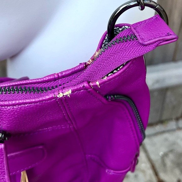 FINAL PRICE: Steve Madden Fuchsia Purple Crossbody Bag - Picture 9 of 9